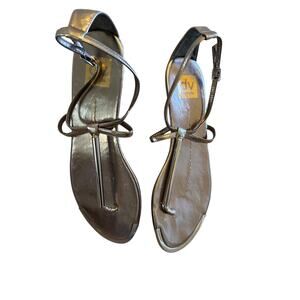 Woman Dolce Vida Marly Silver Strappy Casual Flats Summer Sandals Size 9